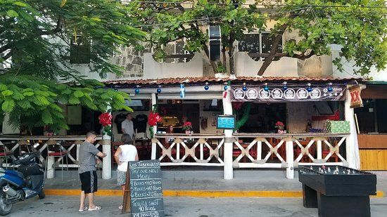 Los Tabernacos Sports Bar and Lounge